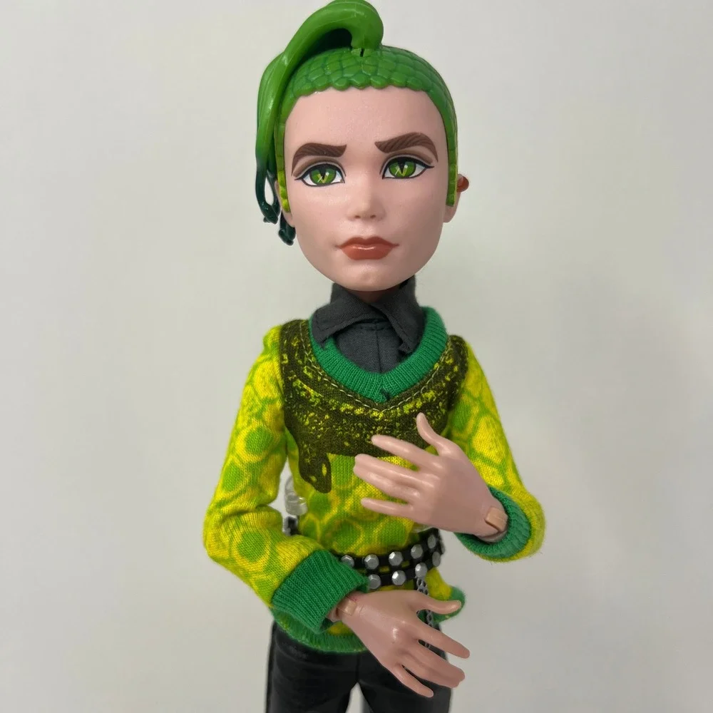 Monster High Deuce Gorgon Boo York Doll 11 Inch Green Hair Boy Figure 2008